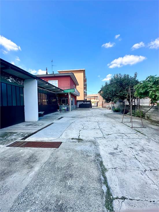 Esterno