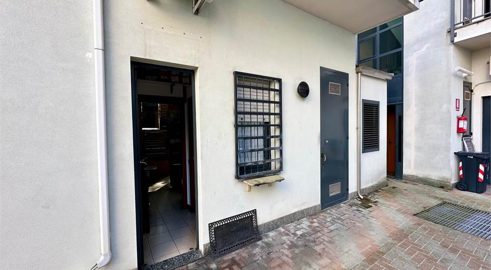 Esterno ingresso retro