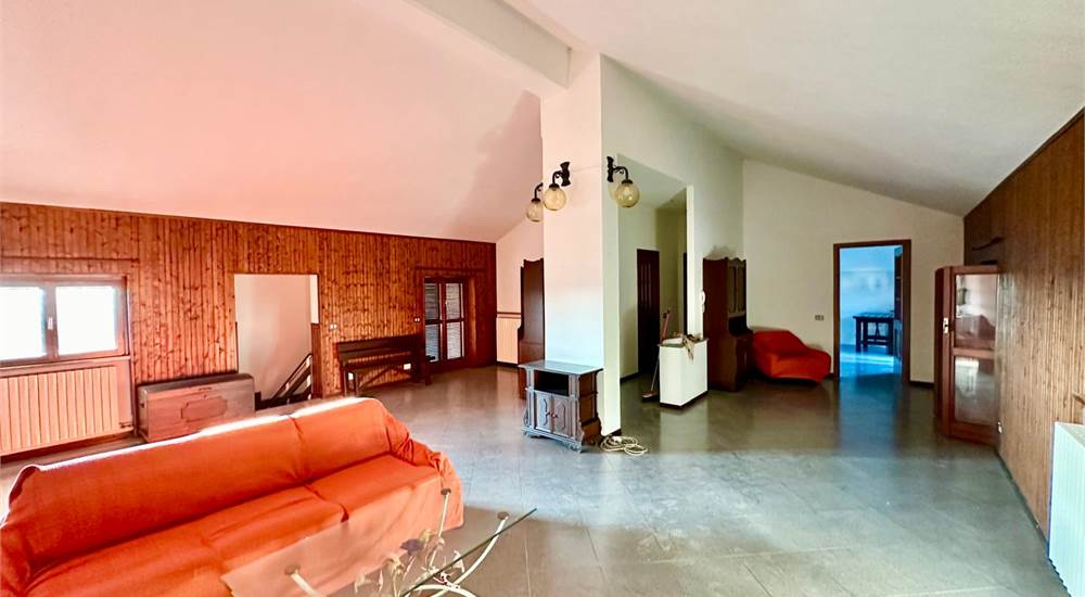 Zona giorno secondo piano