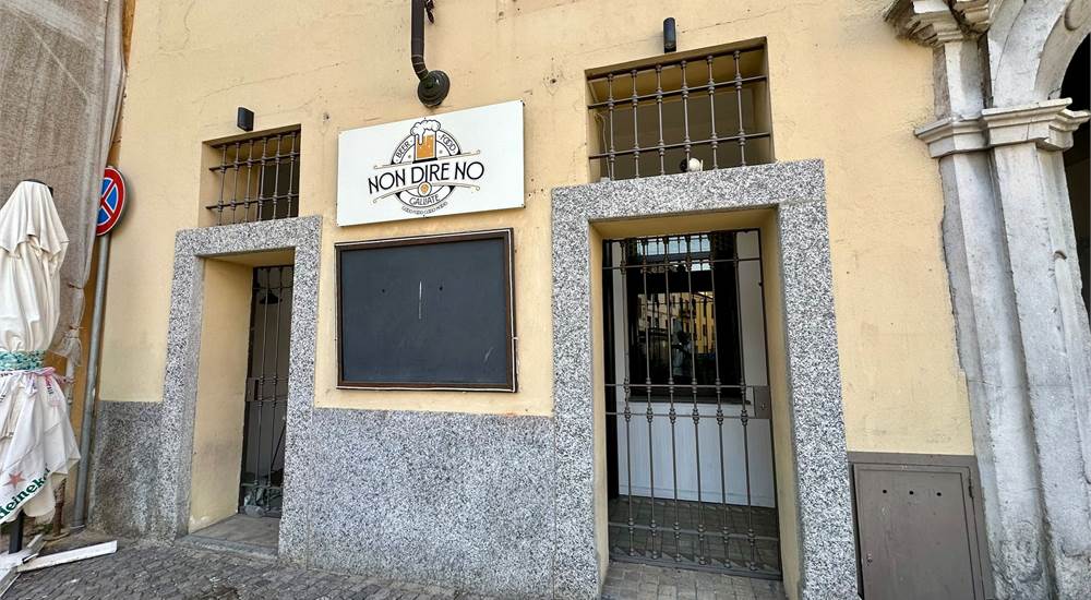 Esterno