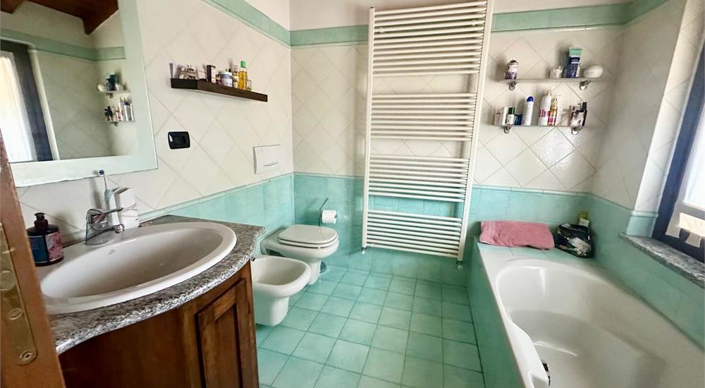 Bagno camera matrimoniale