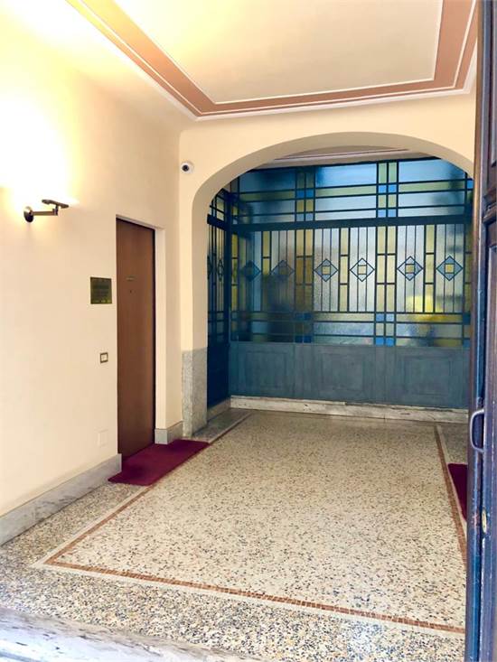 Ingresso stabile